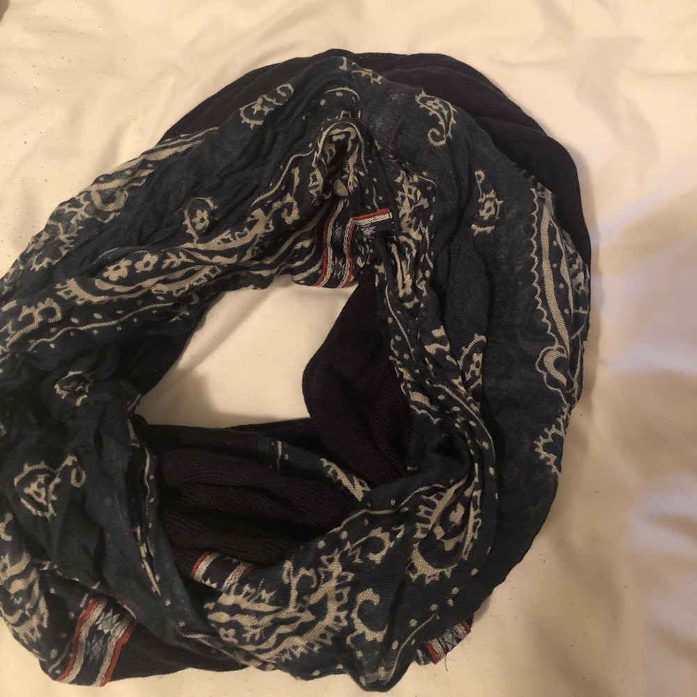 Scarf